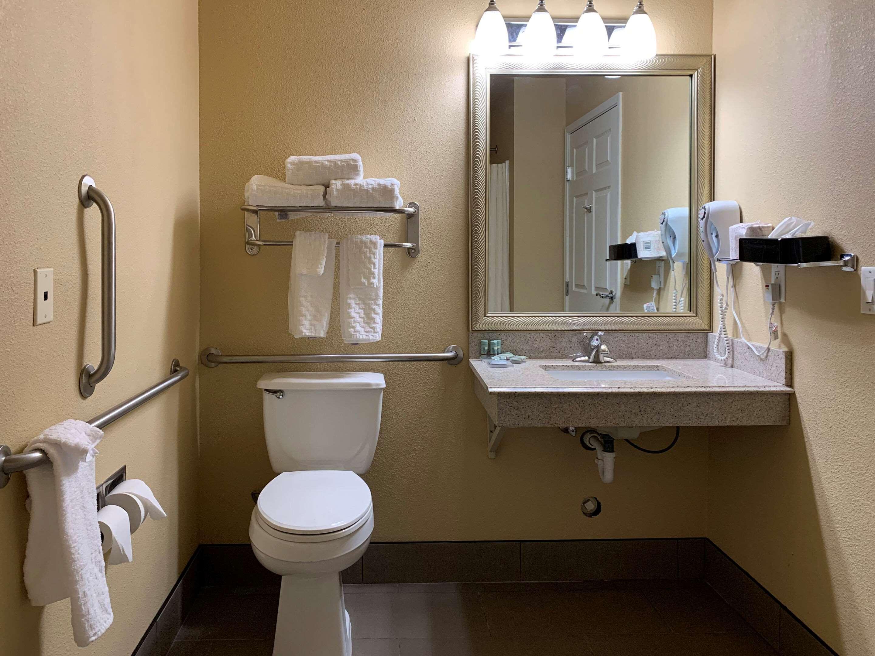 Comfort Inn Saint Paul East Oakdale Esterno foto