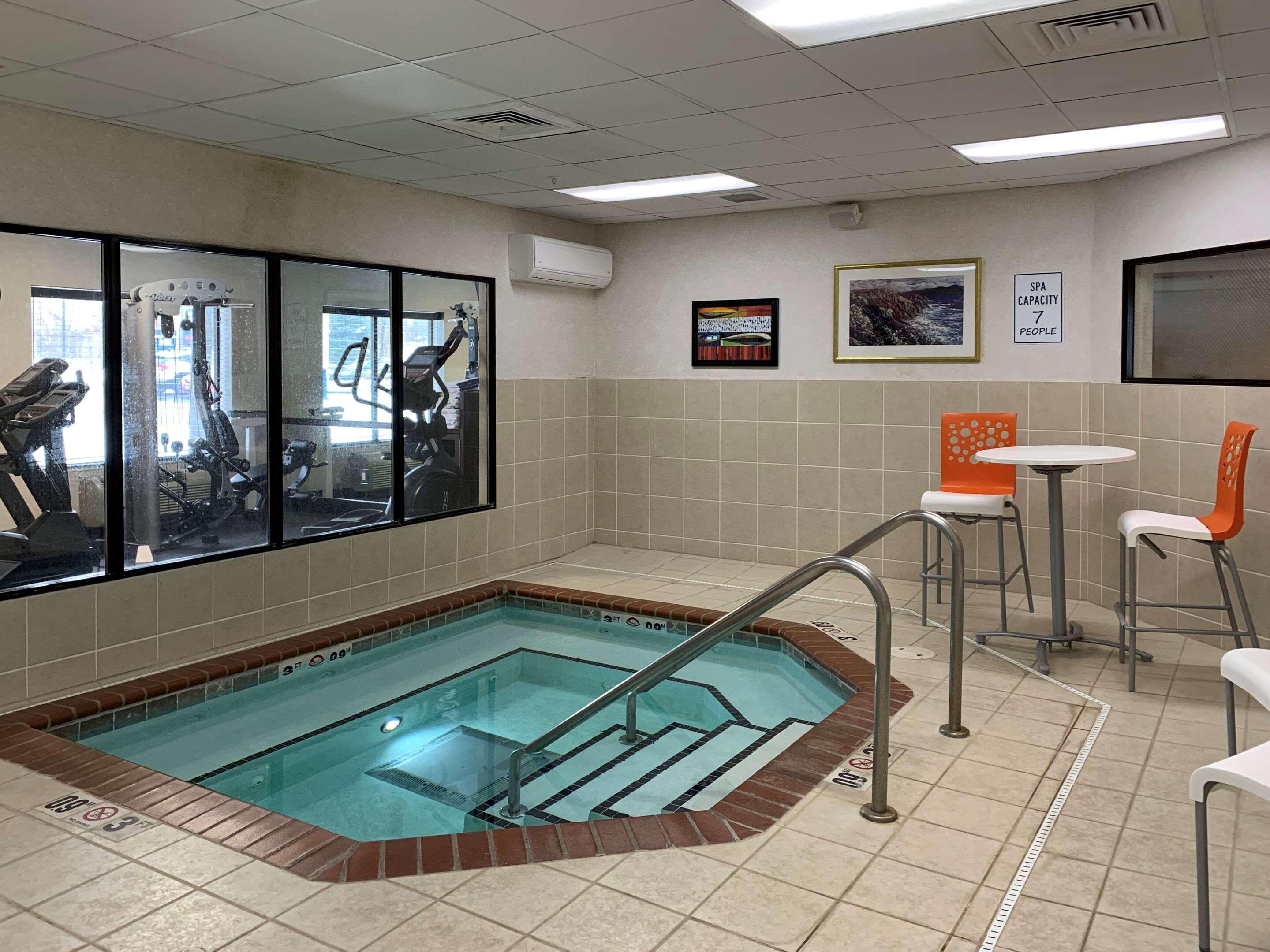 Comfort Inn Saint Paul East Oakdale Esterno foto