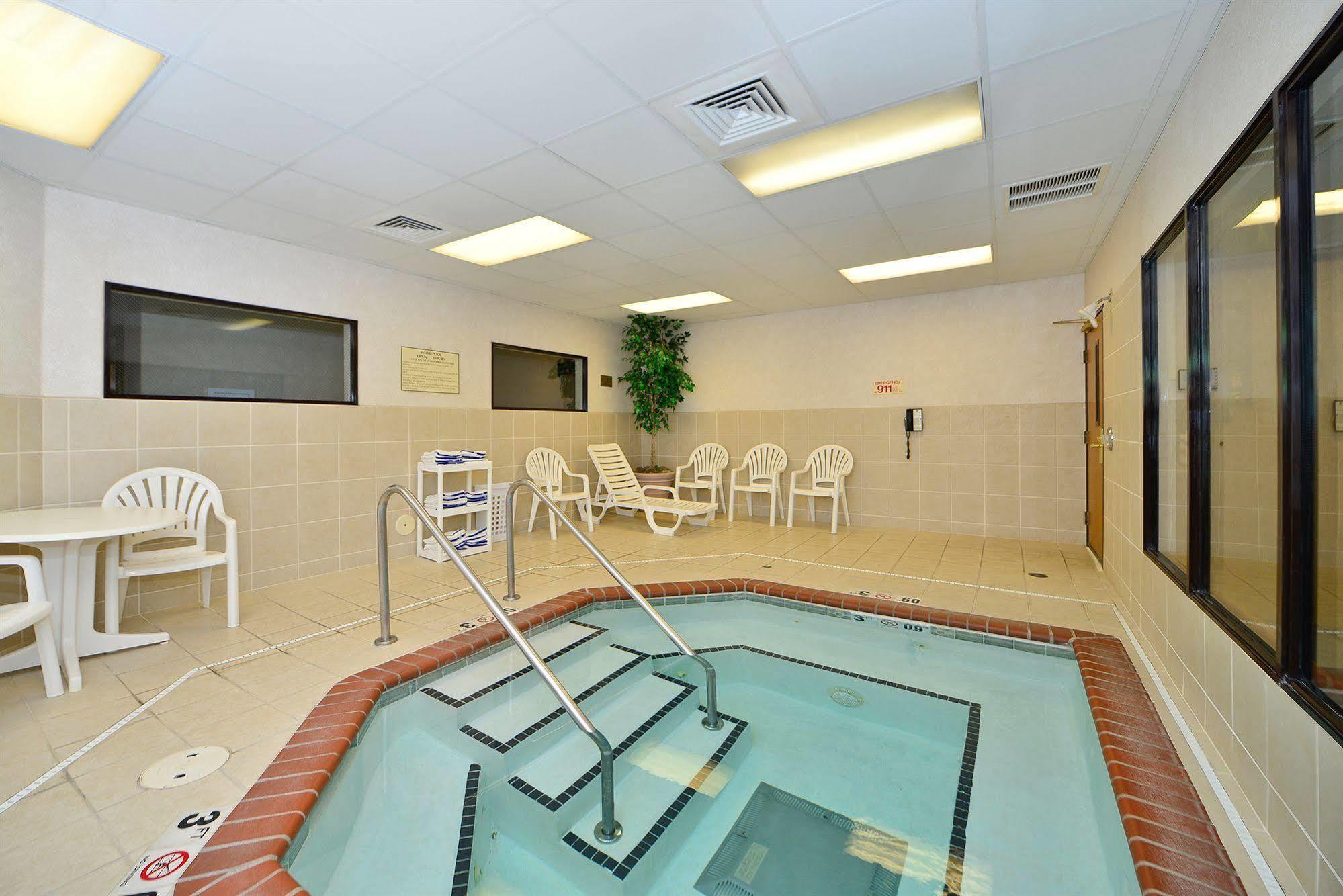 Comfort Inn Saint Paul East Oakdale Esterno foto